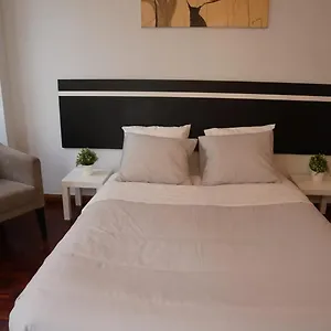 Habitación en casa particular Bisengototo Homestay, Lisboa